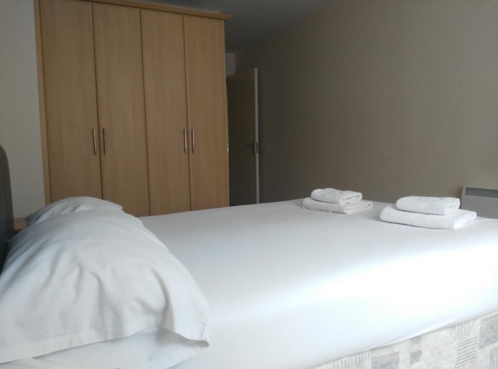 Castleforbes Holiday Apartment *